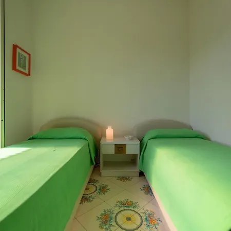 Apartament Casa Di Claudio, Spazioso Con 3 E Terrazza Panoramica Nel Centro Di *