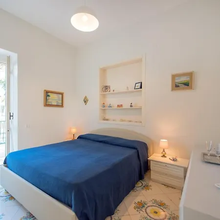 Casa Di Claudio, Spazioso Con 3 E Terrazza Panoramica Nel Centro Di Apartament Ischia