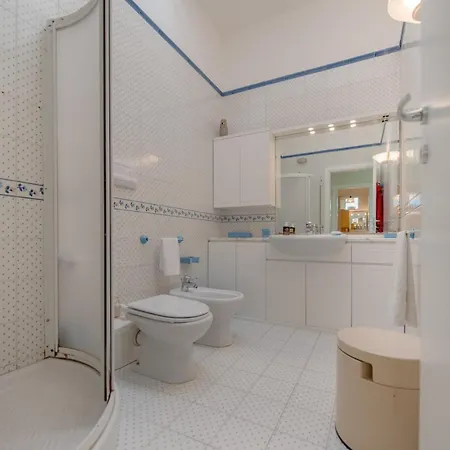 Apartament Casa Di Claudio, Spazioso Con 3 E Terrazza Panoramica Nel Centro Di Ischia