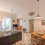 Casa Di Claudio, Spazioso Con 3 E Terrazza Panoramica Nel Centro Di Apartment