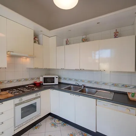 Casa Di Claudio, Spazioso Con 3 E Terrazza Panoramica Nel Centro Di Ischia