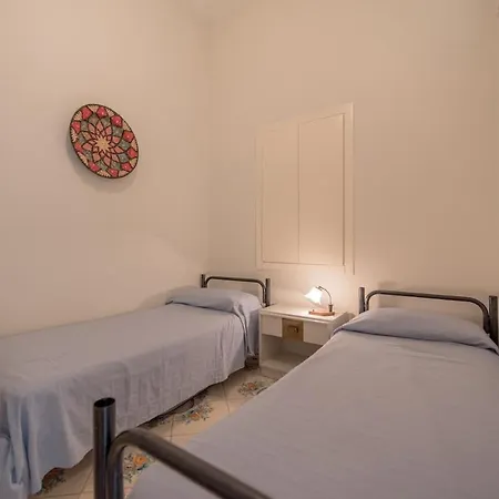 Casa Di Claudio, Spazioso Con 3 E Terrazza Panoramica Nel Centro Di Daire *