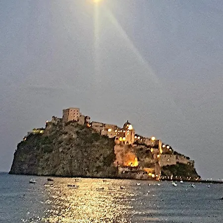 Casa Di Claudio, Spazioso Con 3 E Terrazza Panoramica Nel Centro Di Daire Ischia