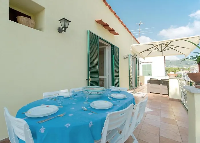 Apartament Casa Di Claudio, Spazioso Con 3 E Terrazza Panoramica Nel Centro Di Ischia